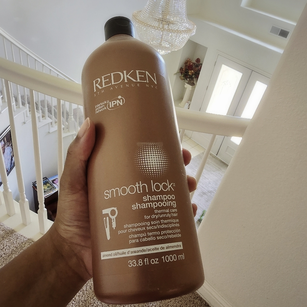 Redken smooth lock shampoo Large 33.8 fl oz.